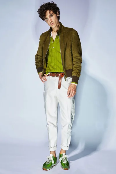 Look 18